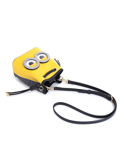 Minions 牛仔布配牛皮革斜揹袋